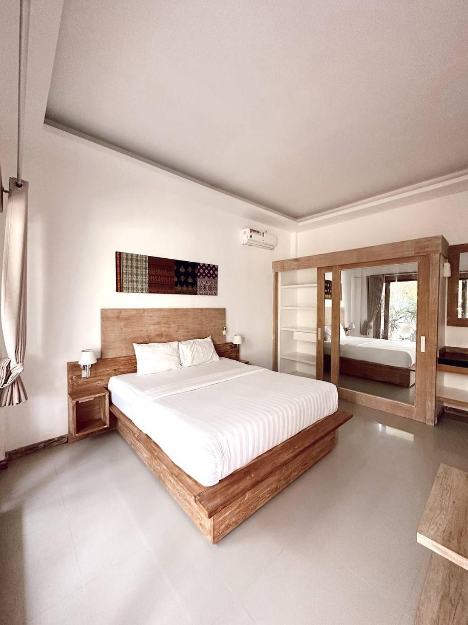 Hotel Hi5 Kuta Kuta  Zimmer foto