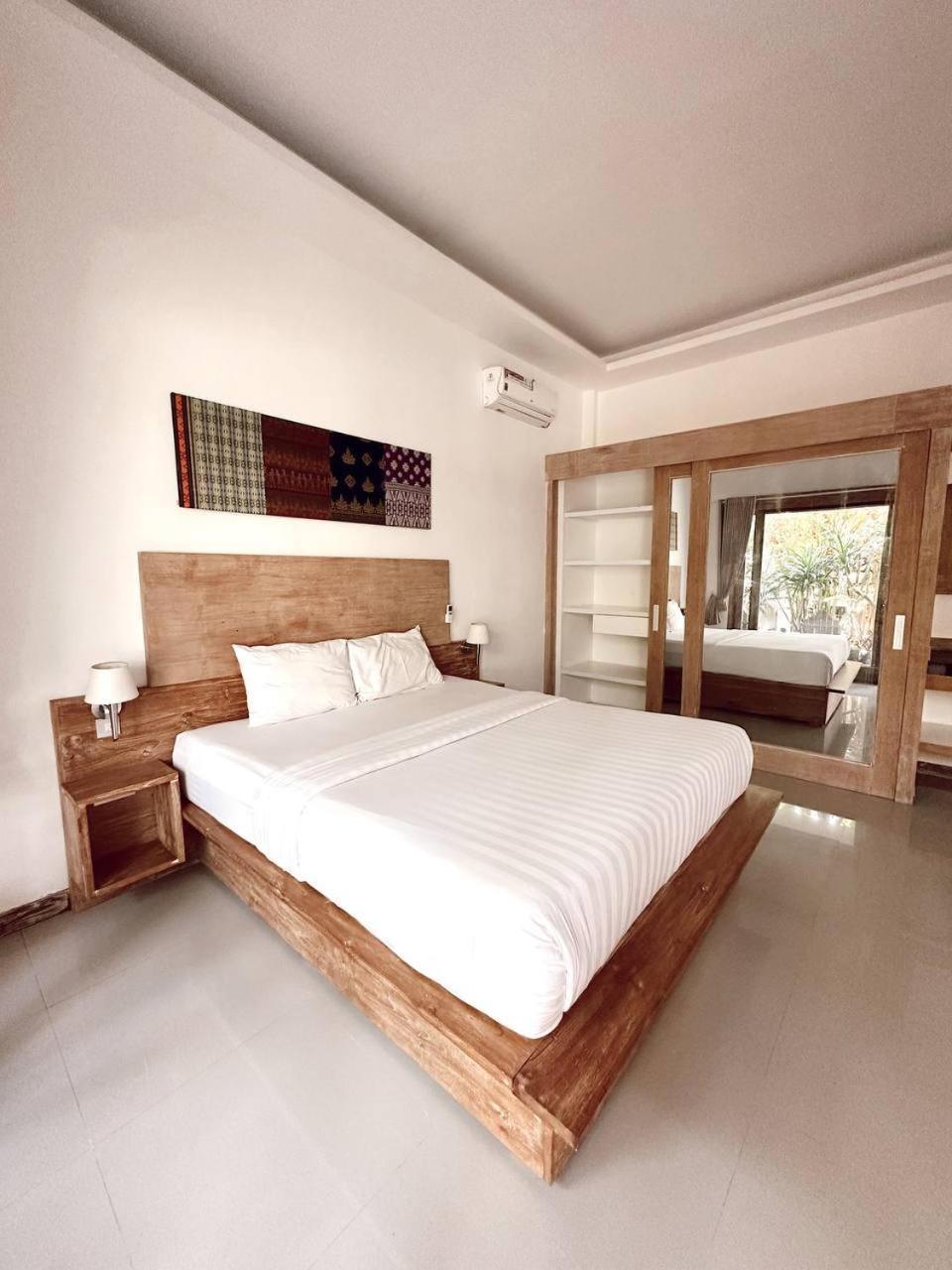 Hotel Hi5 Kuta Kuta  Zimmer foto